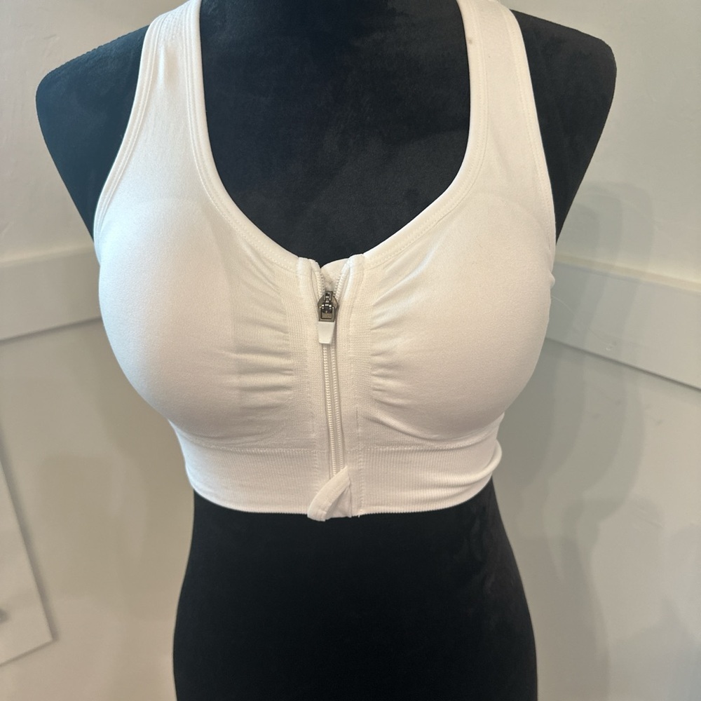 Yogalicious White Zip-Front‎ Sports Bra
